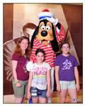 Took a photo with Goofy cause we're goofy 