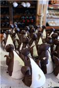 Chocolate meringue penguins