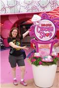 Hello Kitty's Cupcake Shop