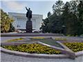 Lenin statue